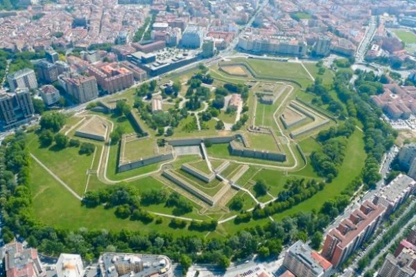 Pamplona y comarca, una de las zonas de Navarra donde trabajamos