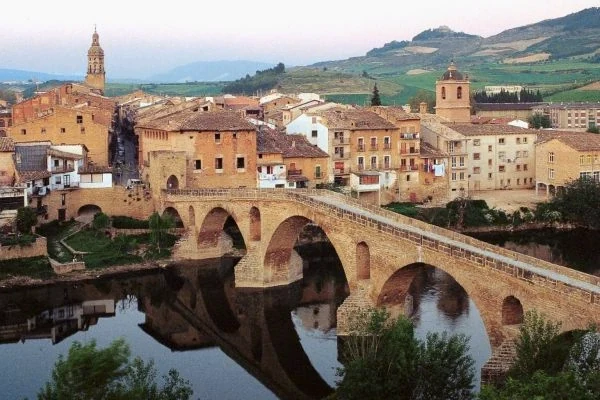 Puente la Reina, una de las zonas de Navarra donde trabajamos